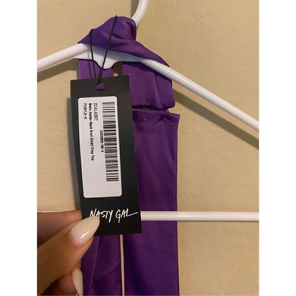 Nasty Gal satin halter crop top - Picture 7 of 8